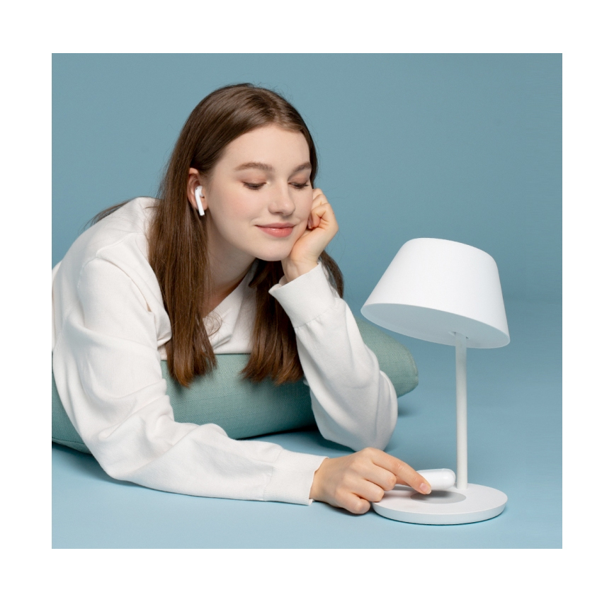 Yeelight Staria Pro - inteligentna lampka z ładowarką indukcyjną