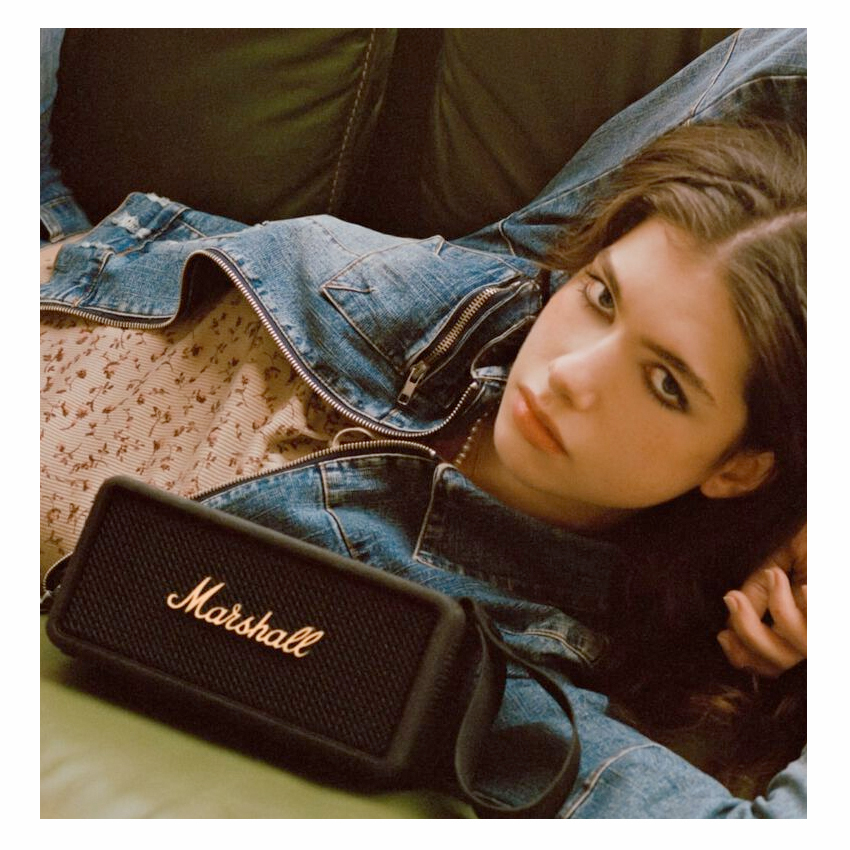 Zdjęcie do “Marshall Middleton Black and Brass - głośnik mobilny”.