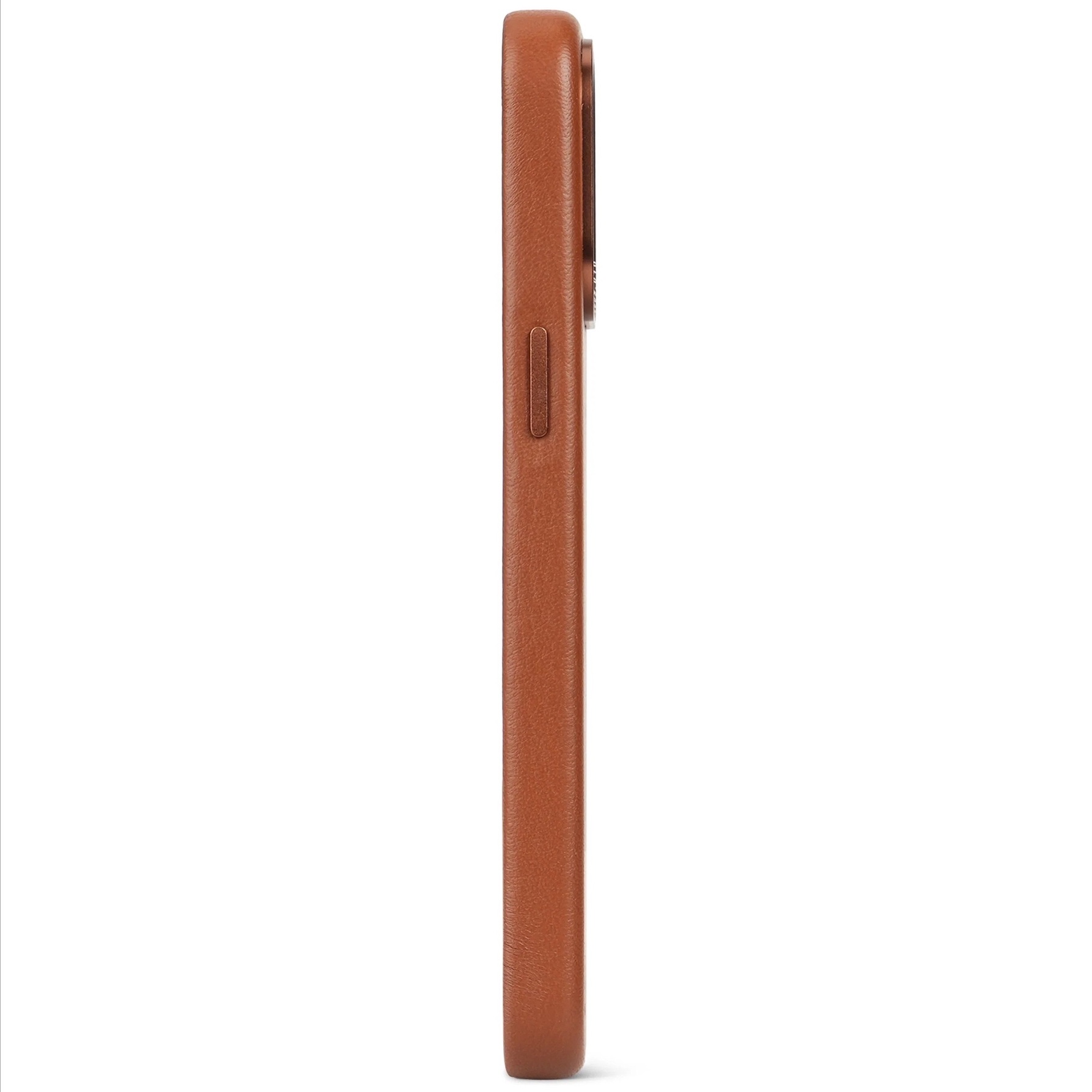 Zdjęcie do “Decoded Leather Case Magsafe – etui iPhone 15/14/13 (tan)”.