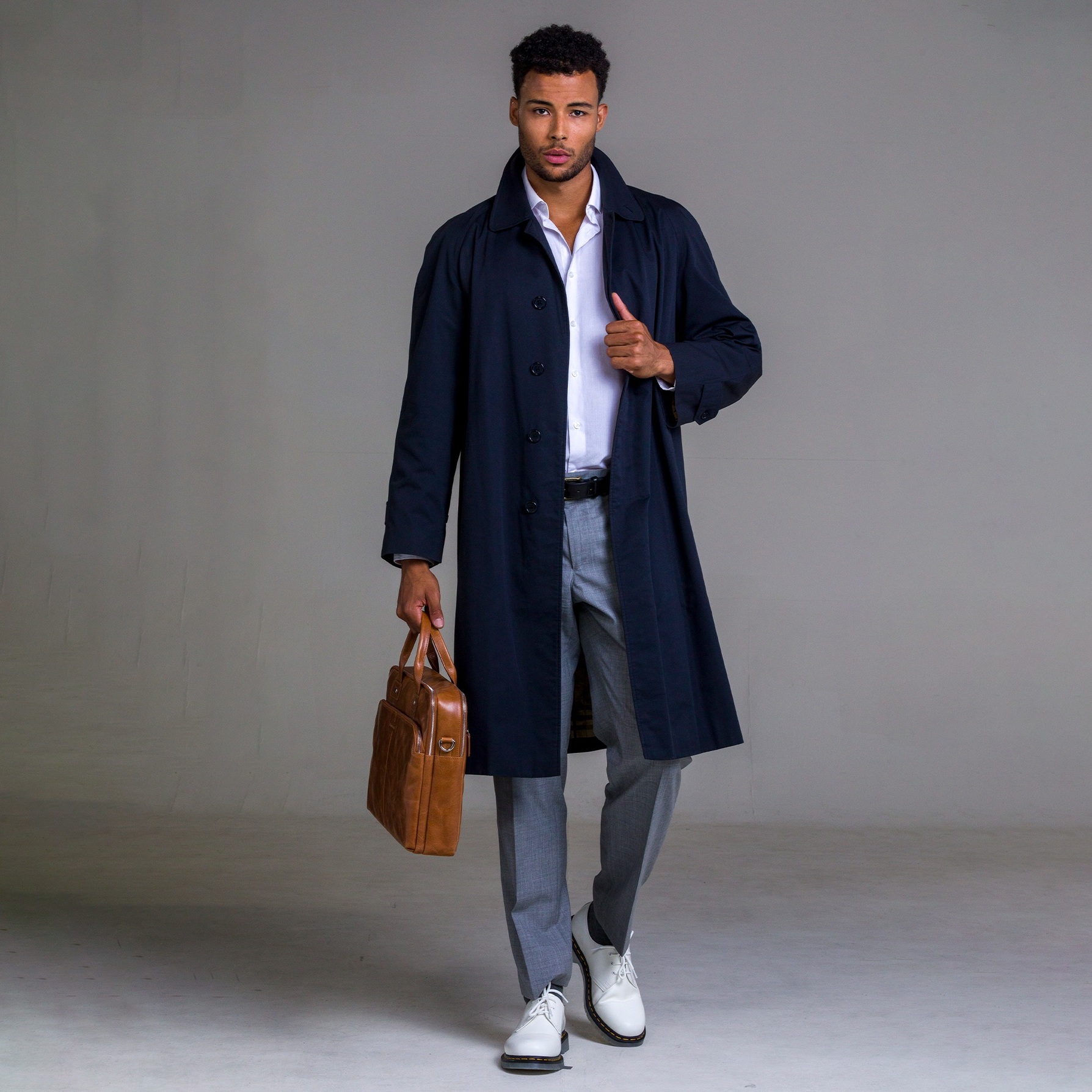 Zdjęcie do “dBramante Kronborg Tan - skórzana torba do MacBook 16"”.