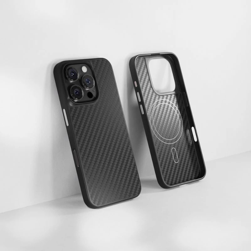 Zdjęcie do “Epico Mag+ Hybrid Carbon czarny - etui iPhone 16 Pro Max”.