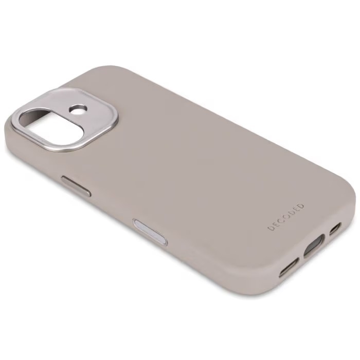 Zdjęcie do “DECODED Leather MagSafe beżowy - etui iPhone 17”.