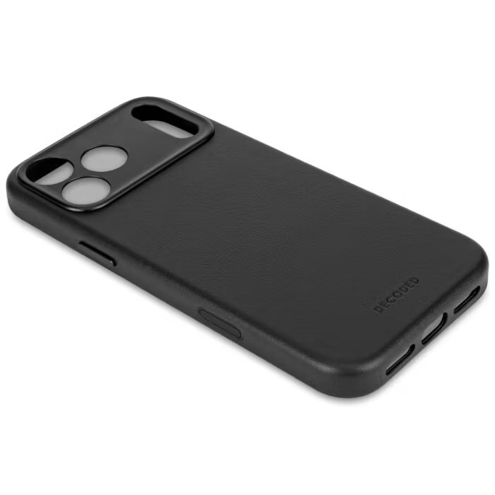 Zdjęcie do “DECODED Leather MagSafe czarny - etui iPhone 17 Pro”.