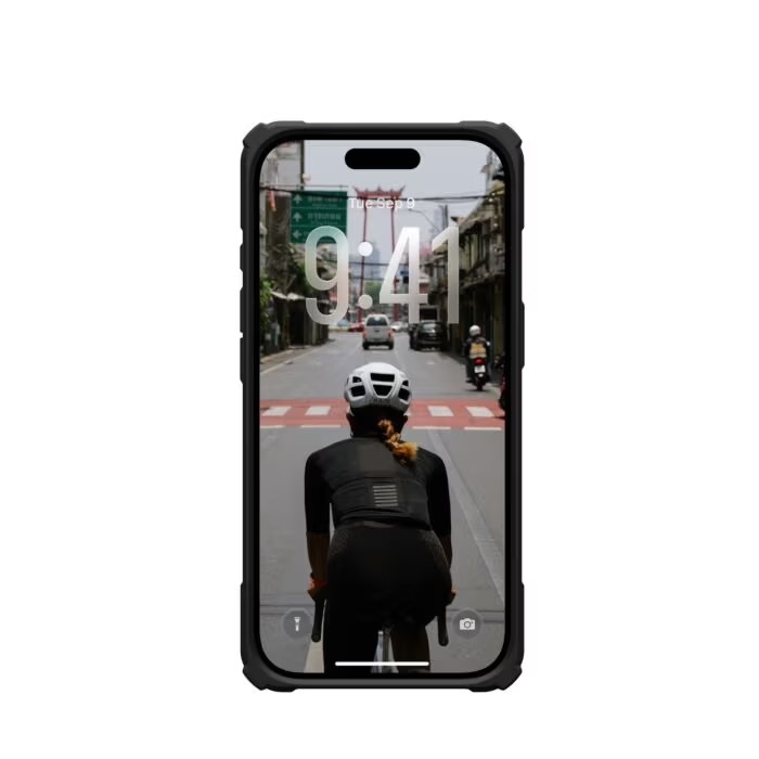Zdjęcie do “UAG Plasma XTE MagSafe czarno-pomarańczowy - etui iPhone 17 Pro”.