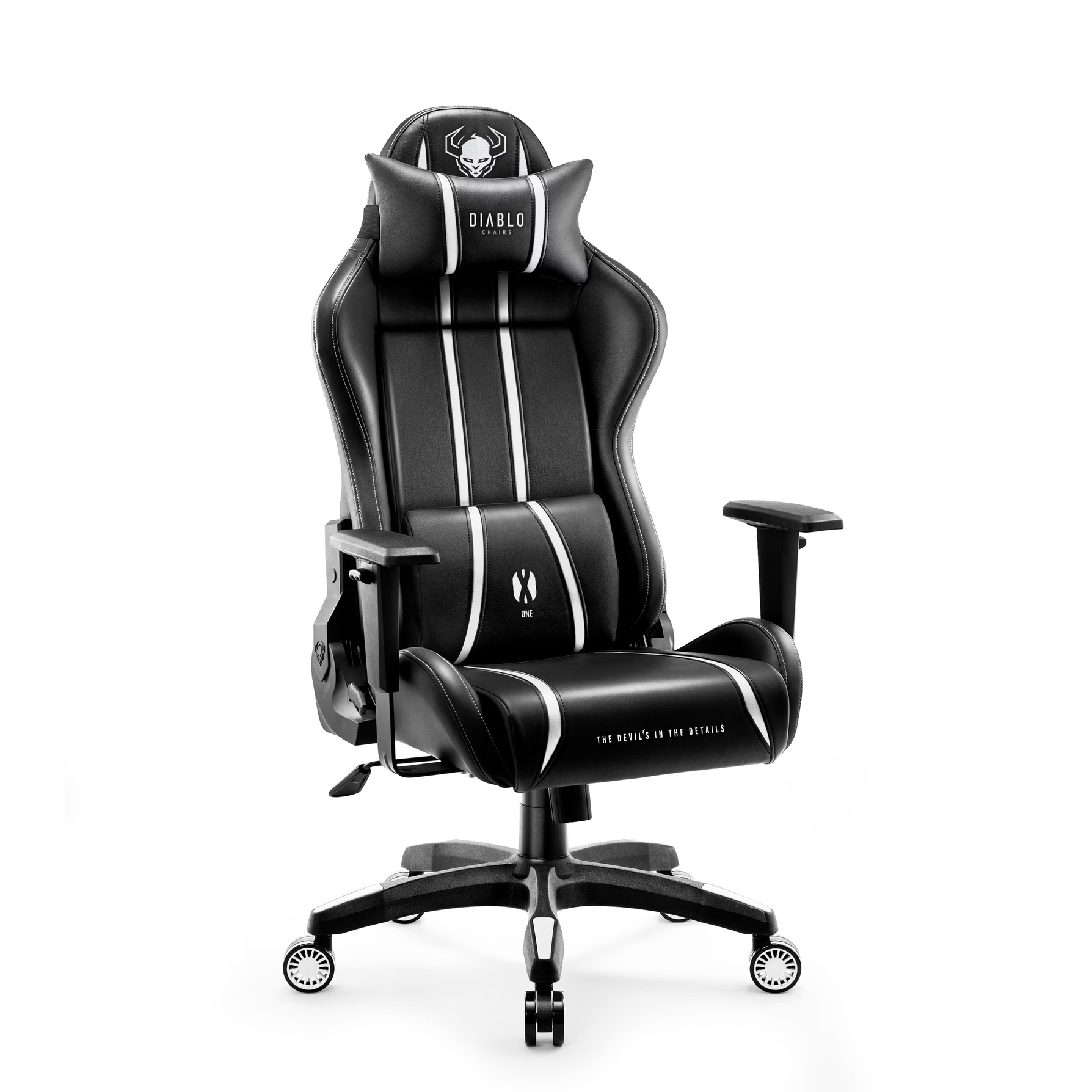 Zdjęcie do “Diablo Chairs X-One 2.0 Normal Size czarno-biały - fotel gamingowy”.
