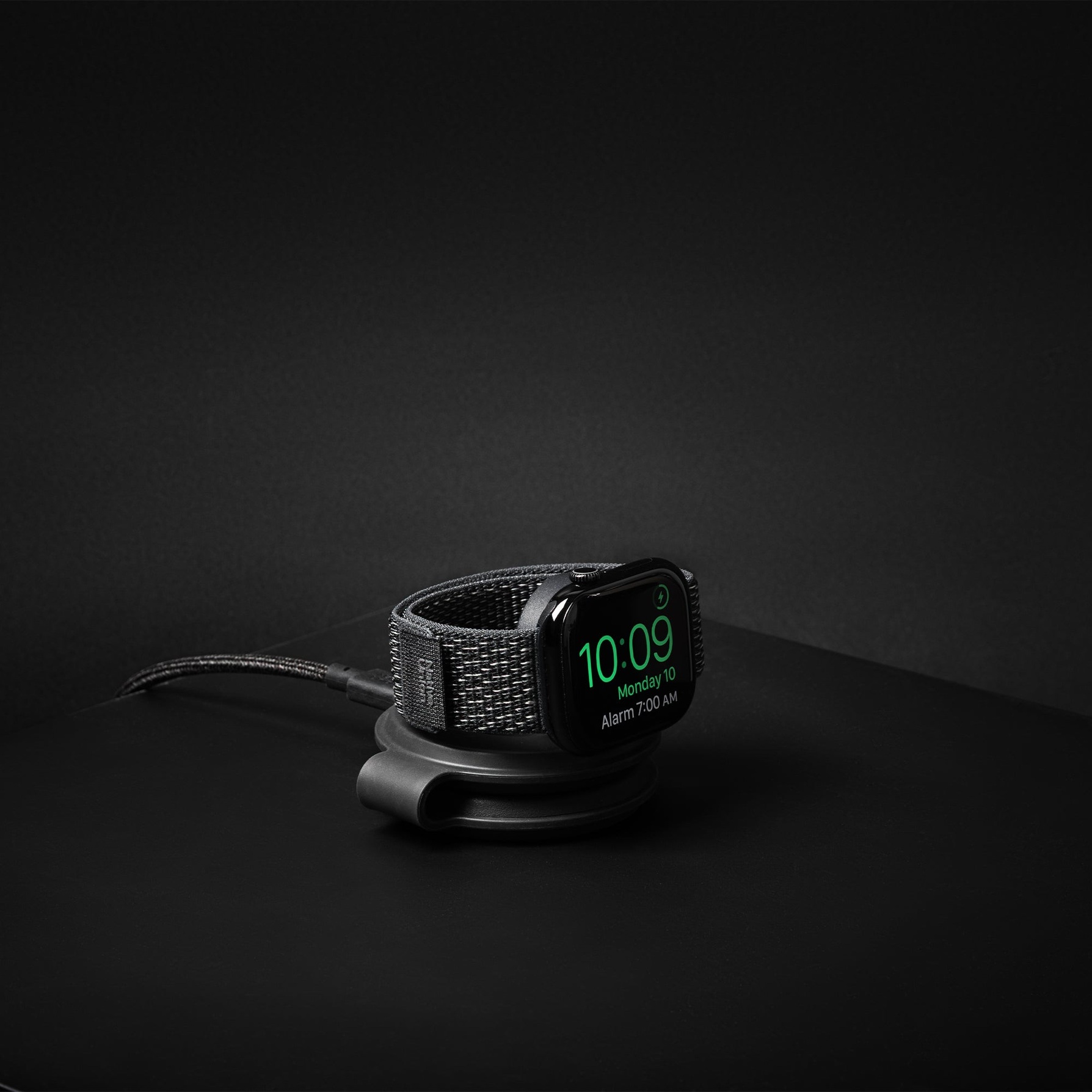 Zdjęcie do “Native Union Active Watch LOOP czarny - pasek Apple Watch 38/40/41/42mm”.