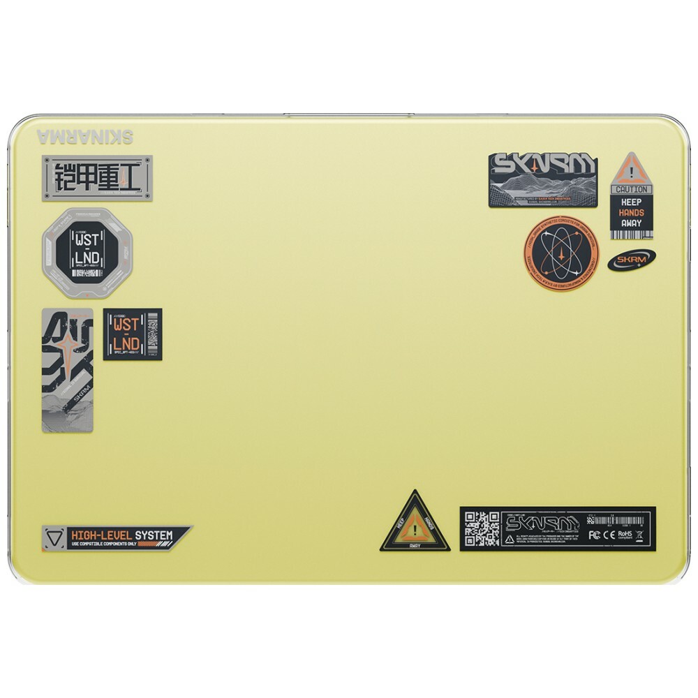 Zdjęcie do “Skinarma Protective Cover Aeron przezroczysty - obudowa ochronna Macbook NEO 13"”.