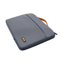 Zdjęcie do “JINYA Vogue Sleeve Blue - pokrowiec dla MacBook 13"”.