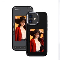 Zdjęcie do “Cellline E-ink czarny - etui z ekranem iPhone 16”.