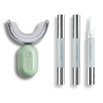 Zdjęcie do “Lucent Stellar Gentle Teeth Whitening Kit - zestaw do wybielania zębów”.