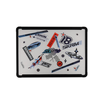 Zdjęcie do “Skinarma Henko przezroczysty - etui MacBook Air 13" (M3/M2) - Produkt otwarty”.