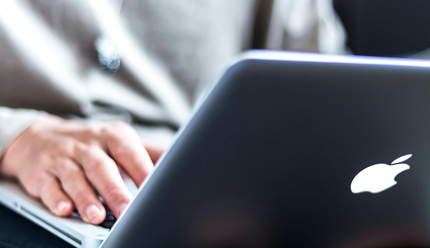 Zdjęcie do “Ile kosztuje MacBook?”.