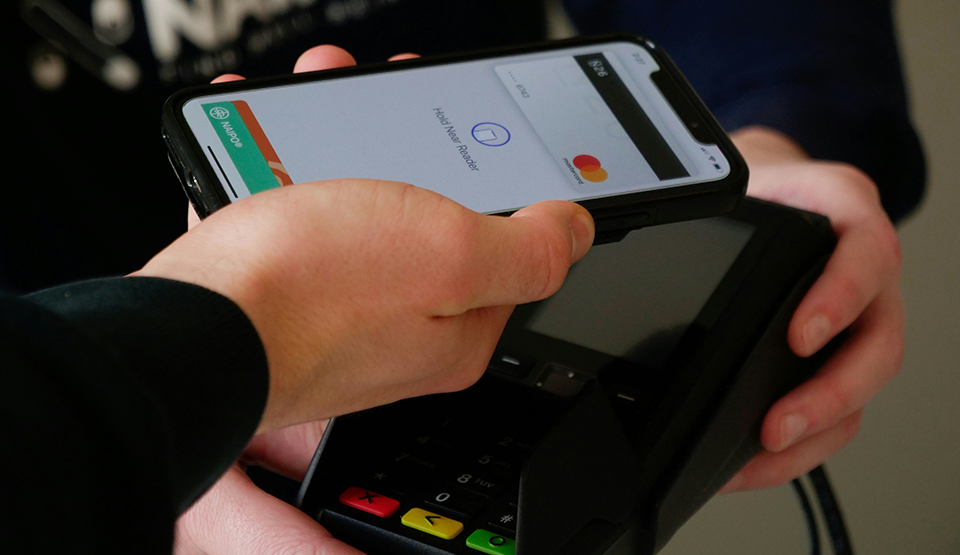 Zdjęcie do “NFC co to jest i jak działa w smartfonie Apple?”.