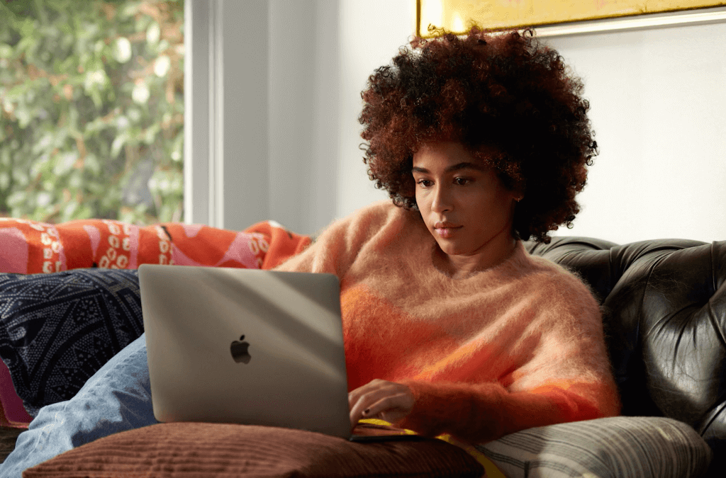 Zdjęcie do “Czy to dobry moment na zakup MacBooka Air?”.
