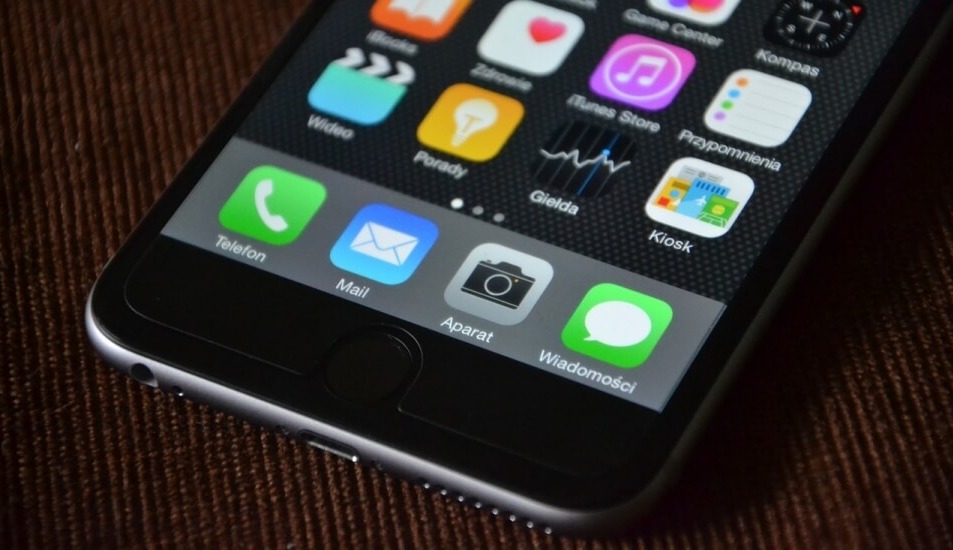 Zdjęcie do “Czy zamykanie aplikacji oszczędza baterię?”.